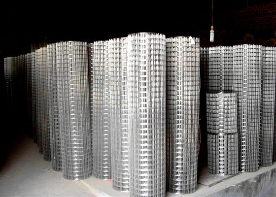 18 मीटर लंबाई ग्रीन प्लास्टिक लेपित वायर बाड़ पैनल पीवीसी लेपित वायर मेष रोल