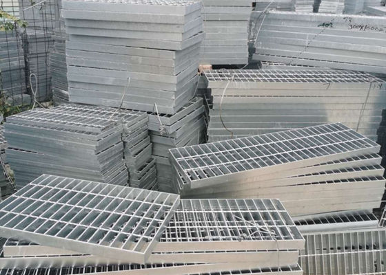 इलेक्ट्रो गैल्वेनाइज्ड स्वेज लॉक ग्रेटिंग Q235 ग्रेट मेटल शीट